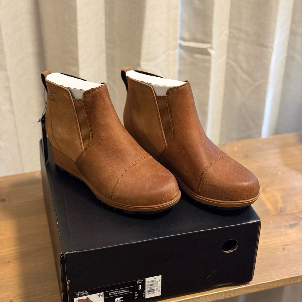Sorel Brown Leather Chelsea Ankle Booties